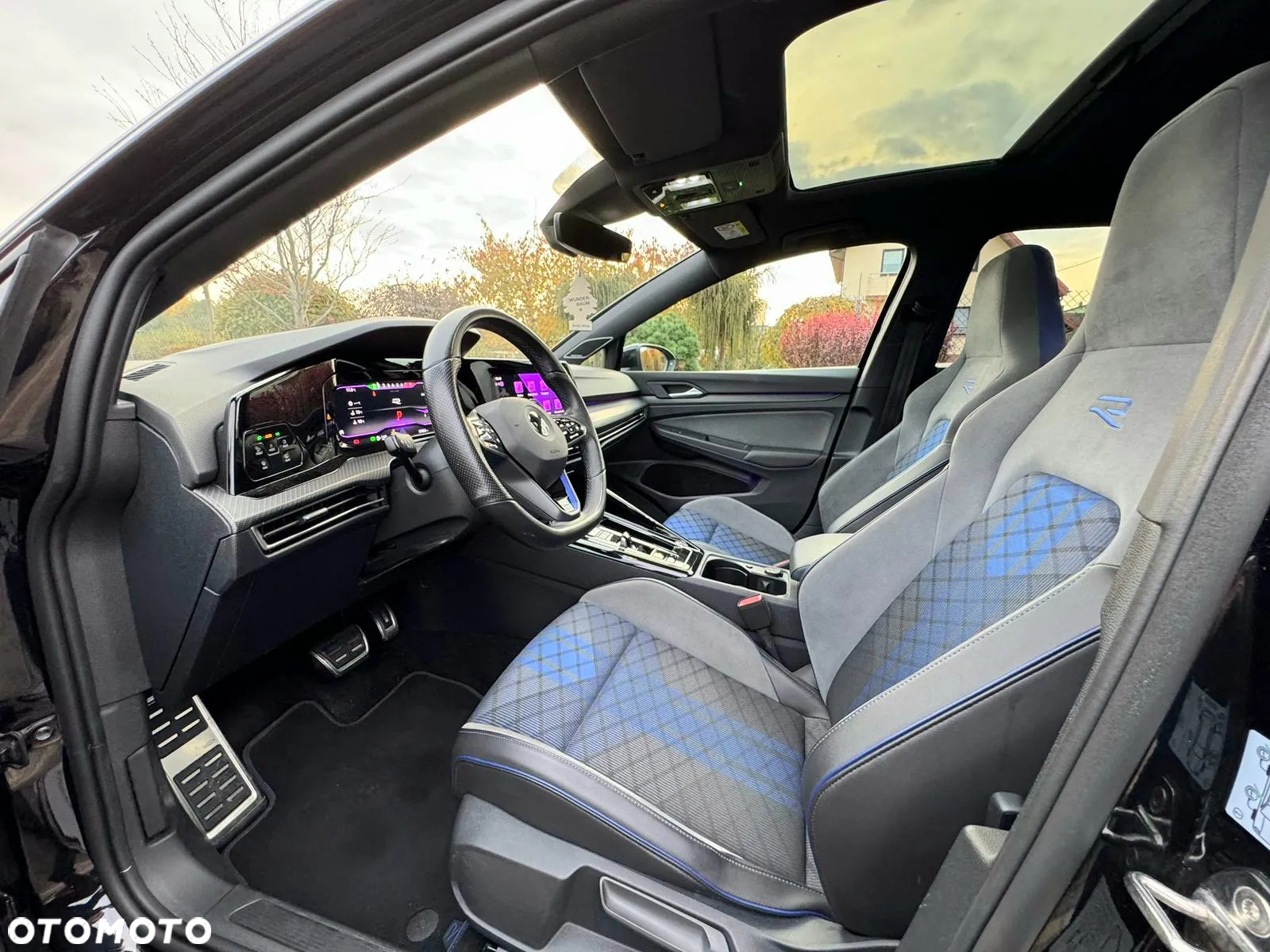 Volkswagen Golf VIII 2.0 TSI 4Motion R DSG - 15
