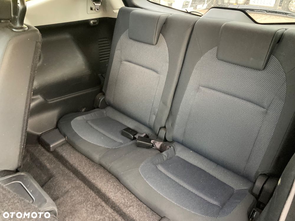 Nissan Qashqai+2 2.0 Acenta - 10