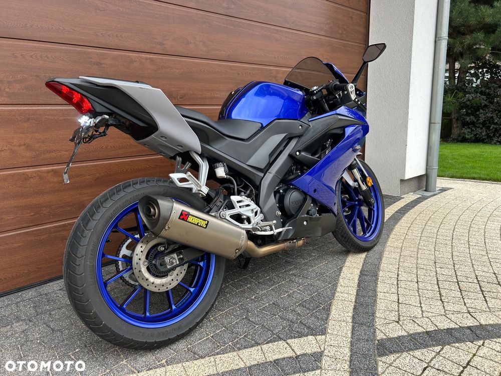 Yamaha YZF - 4