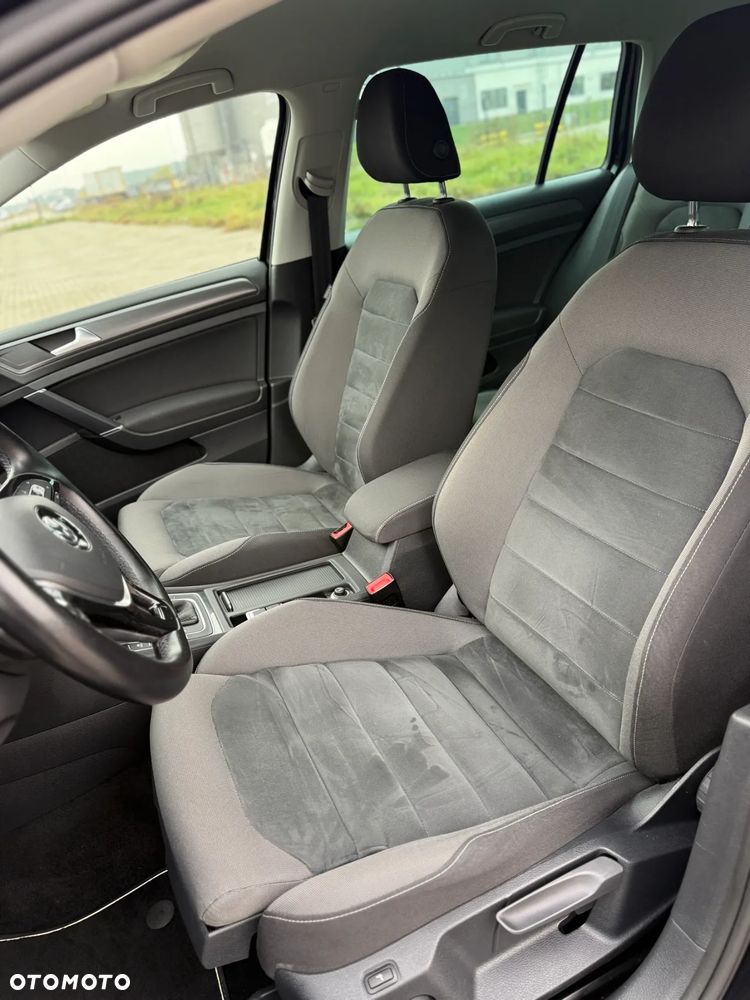 Volkswagen Golf 1.6 TDI SCR DSG Comfortline - 21