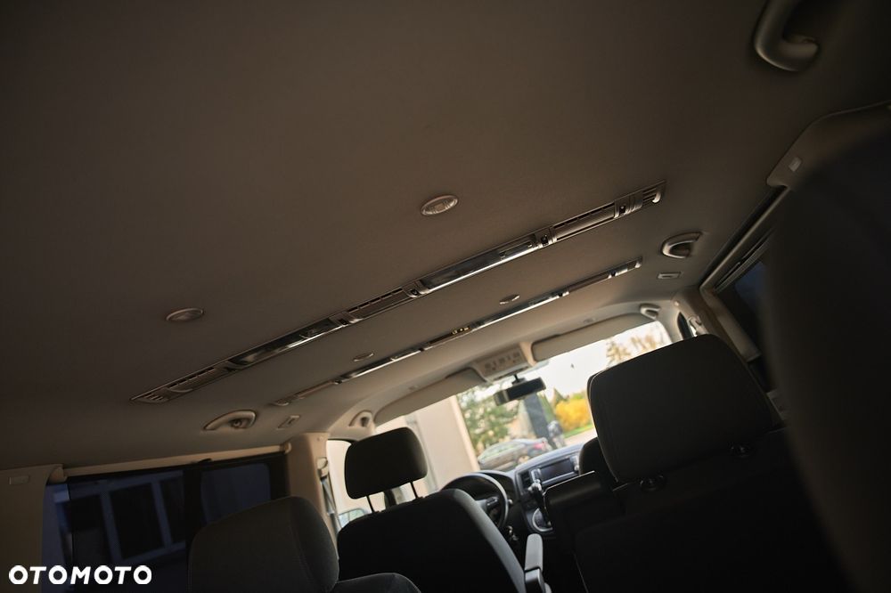 Volkswagen Multivan - 40
