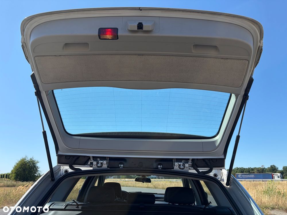 BMW Seria 3 318d DPF Edition Lifestyle - 10