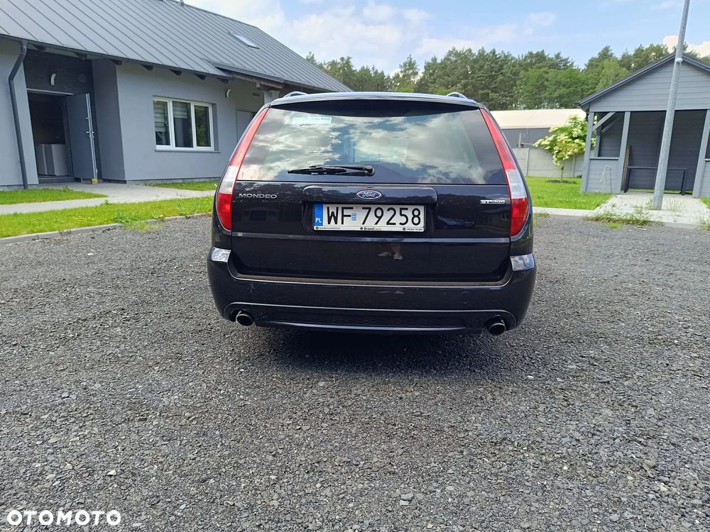 Ford Mondeo V6 ST 220 - 7