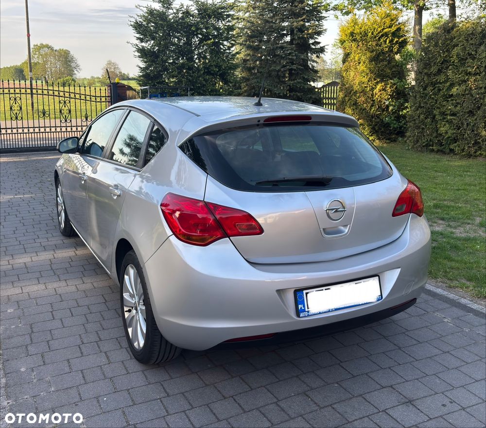 Opel Astra 1.6 Innovation - 3