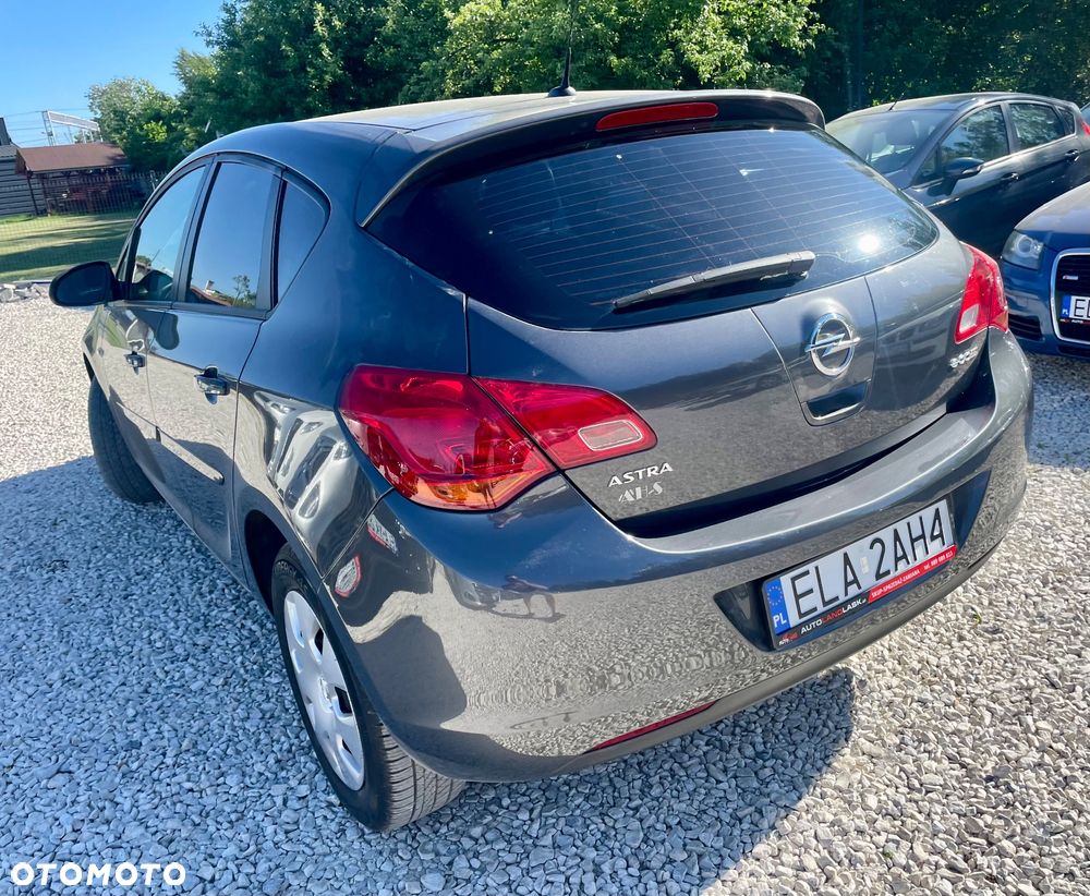 Opel Astra 1.4 Edition - 9