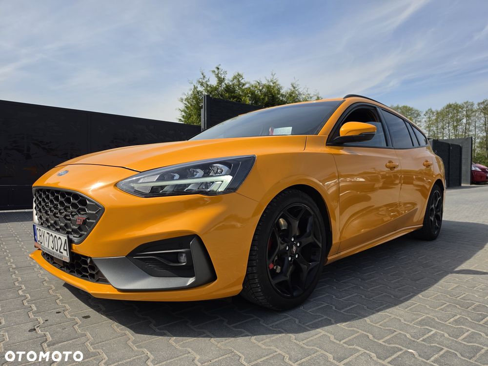 Ford Focus - 1