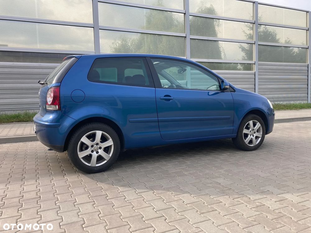 Volkswagen Polo 1.4 16V Comfortline - 11