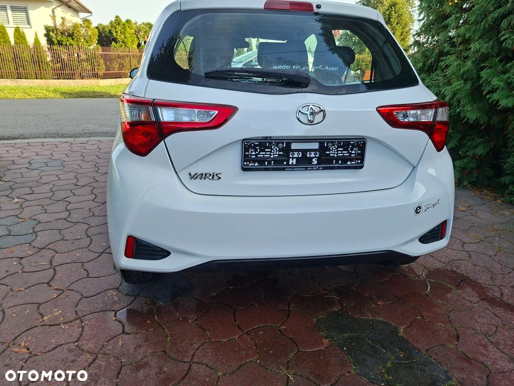 Toyota Yaris - 22