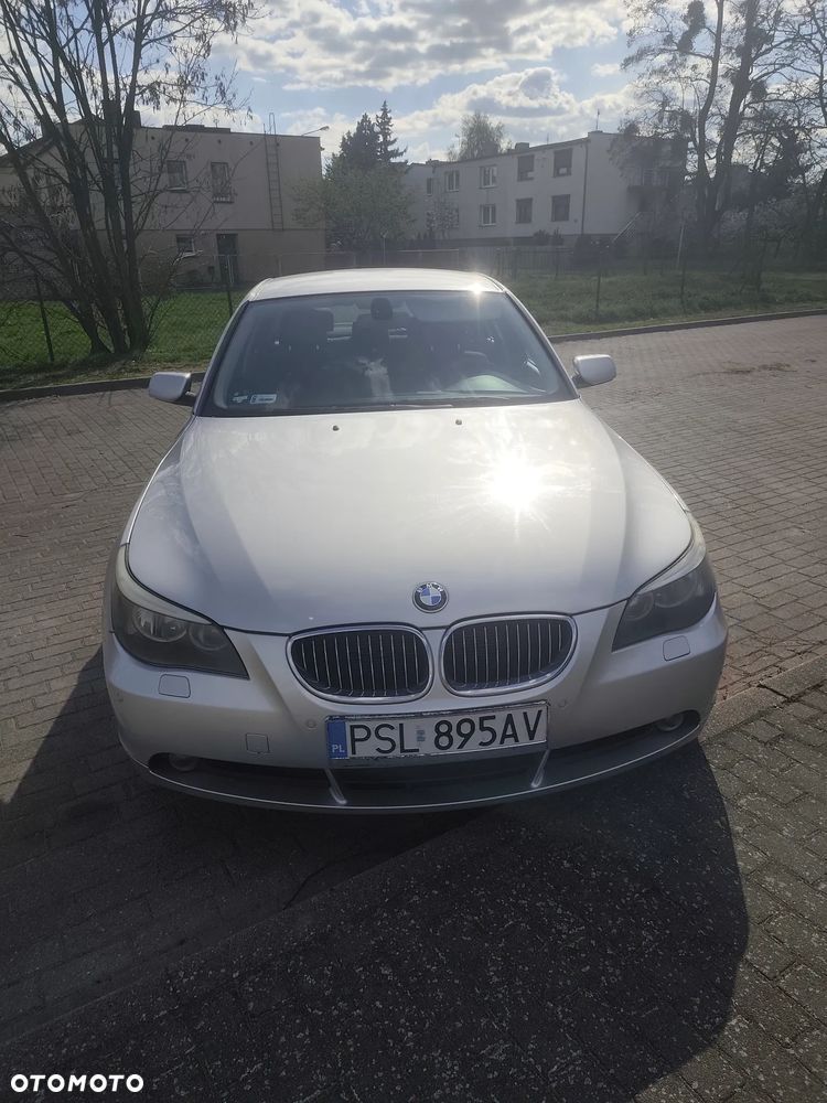 BMW Seria 5 523i - 6