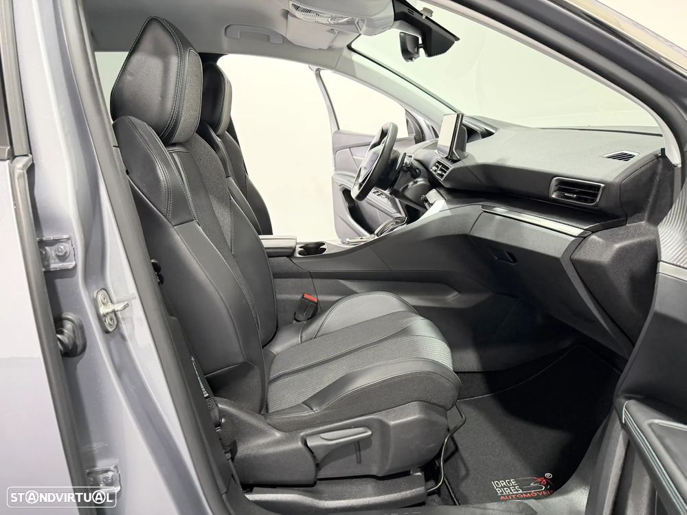 Peugeot 3008 1.6 Hybrid Allure e-EAT8 - 39