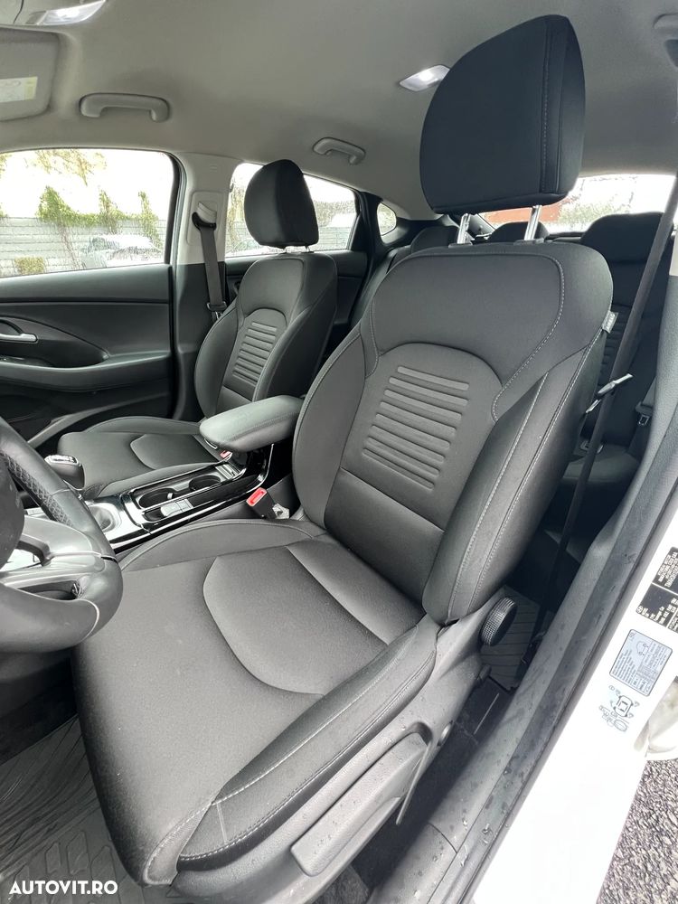 Hyundai i30 1.5 T-GDI 140CP M/T MHEV Highway - 15