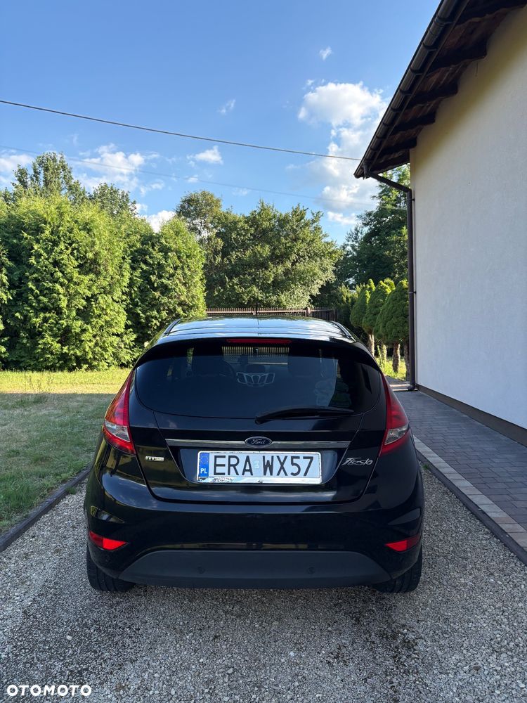 Ford Fiesta 1.6 TDCi DPF Titanium - 2