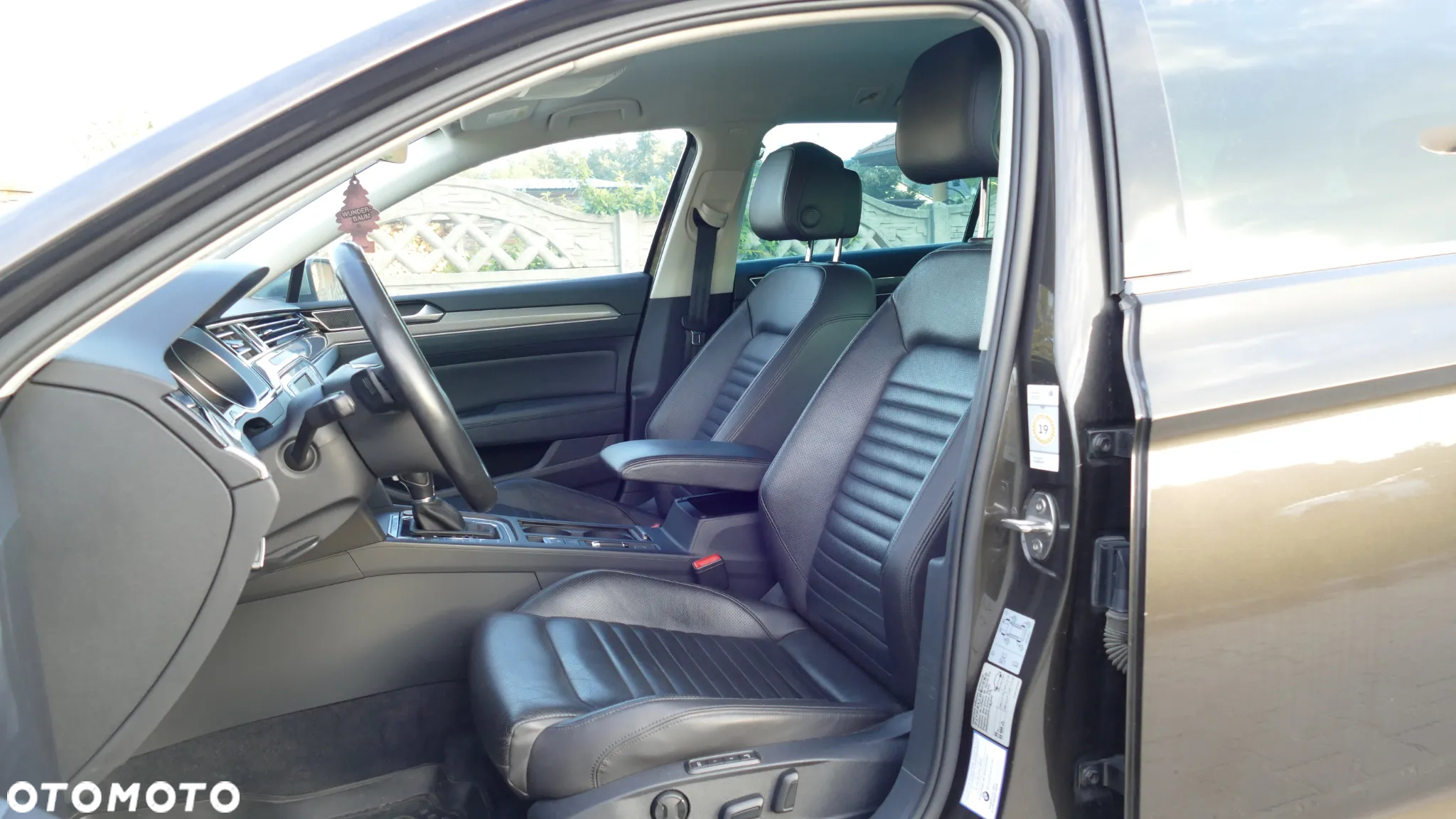 Volkswagen Passat 2.0 TDI 4Mot Elegance DSG - 9
