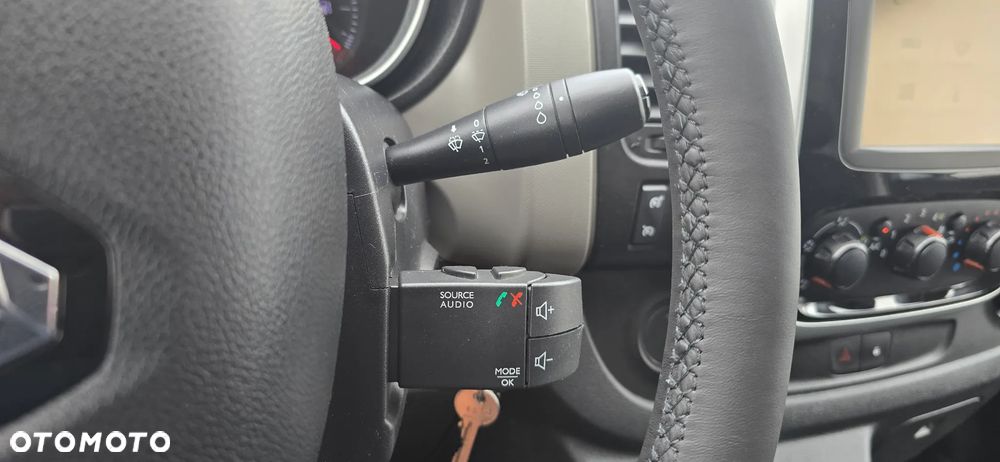 Renault Trafic - 22