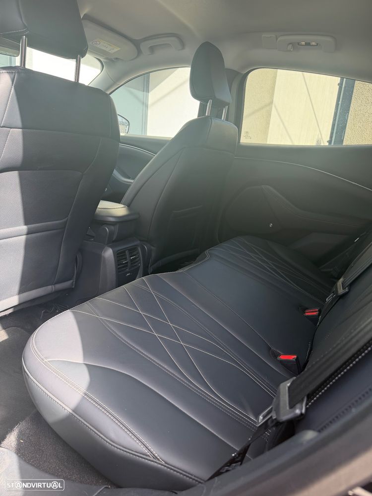 Ford Mustang Mach-E Standard - 10