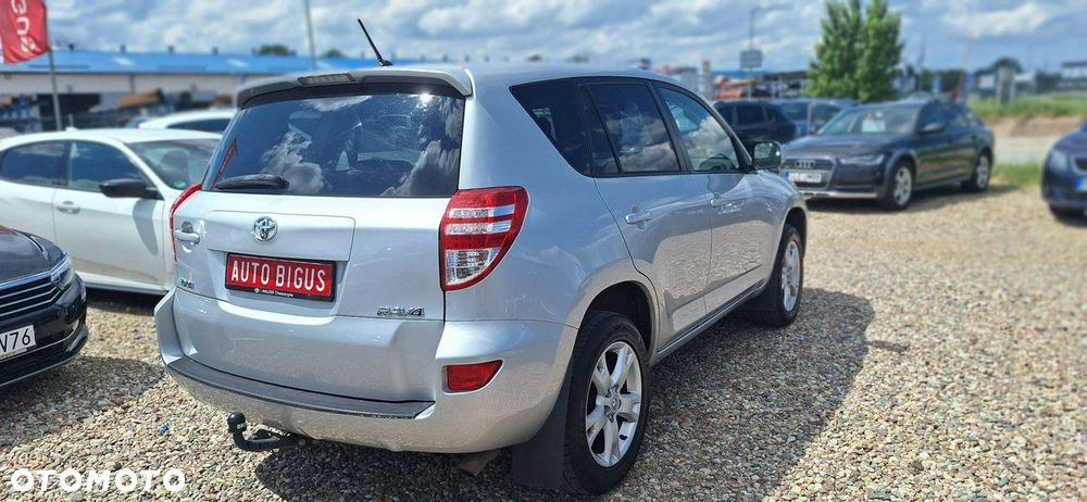 Toyota RAV4 - 7
