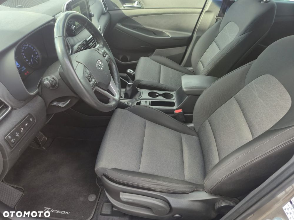 Hyundai Tucson - 11