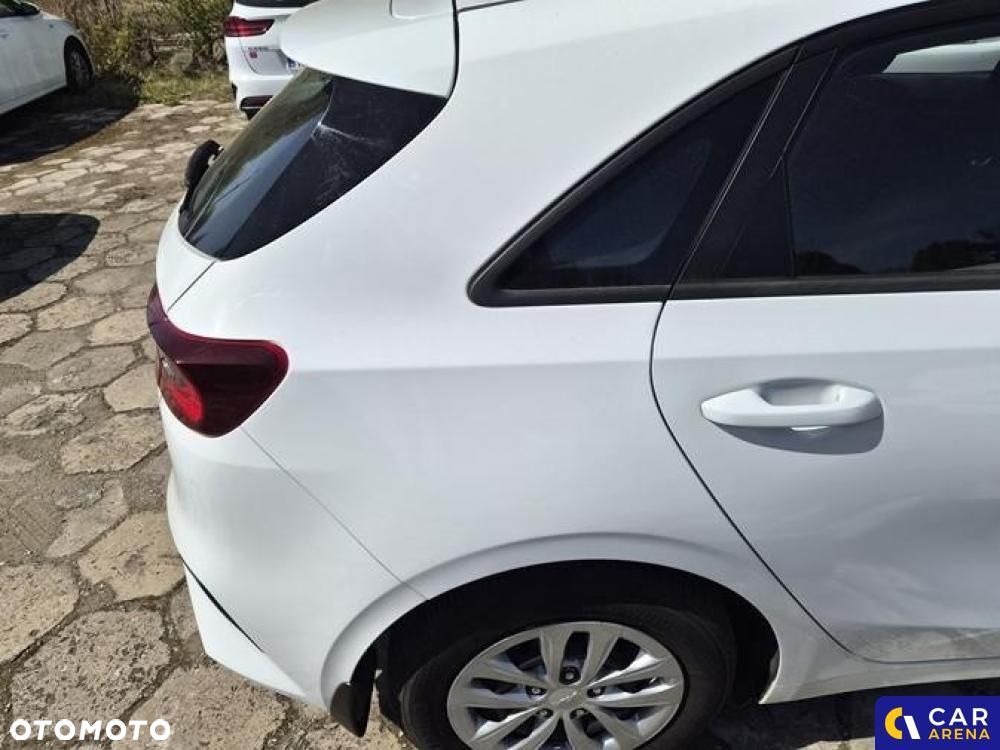 Kia Ceed - 22