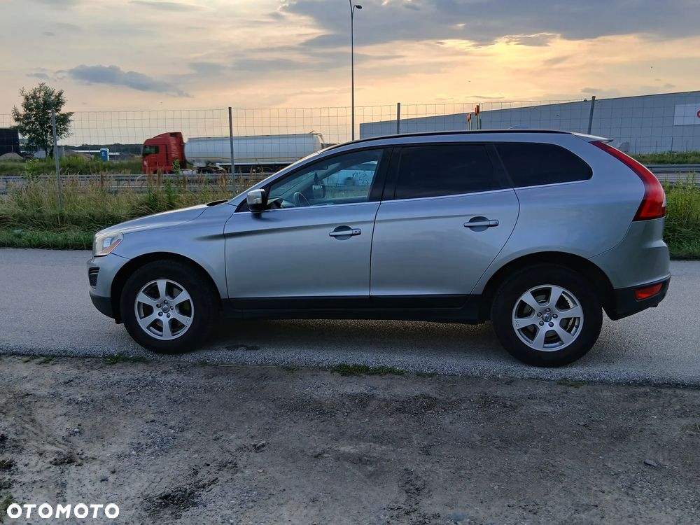 Volvo XC 60 D3 Momentum - 5
