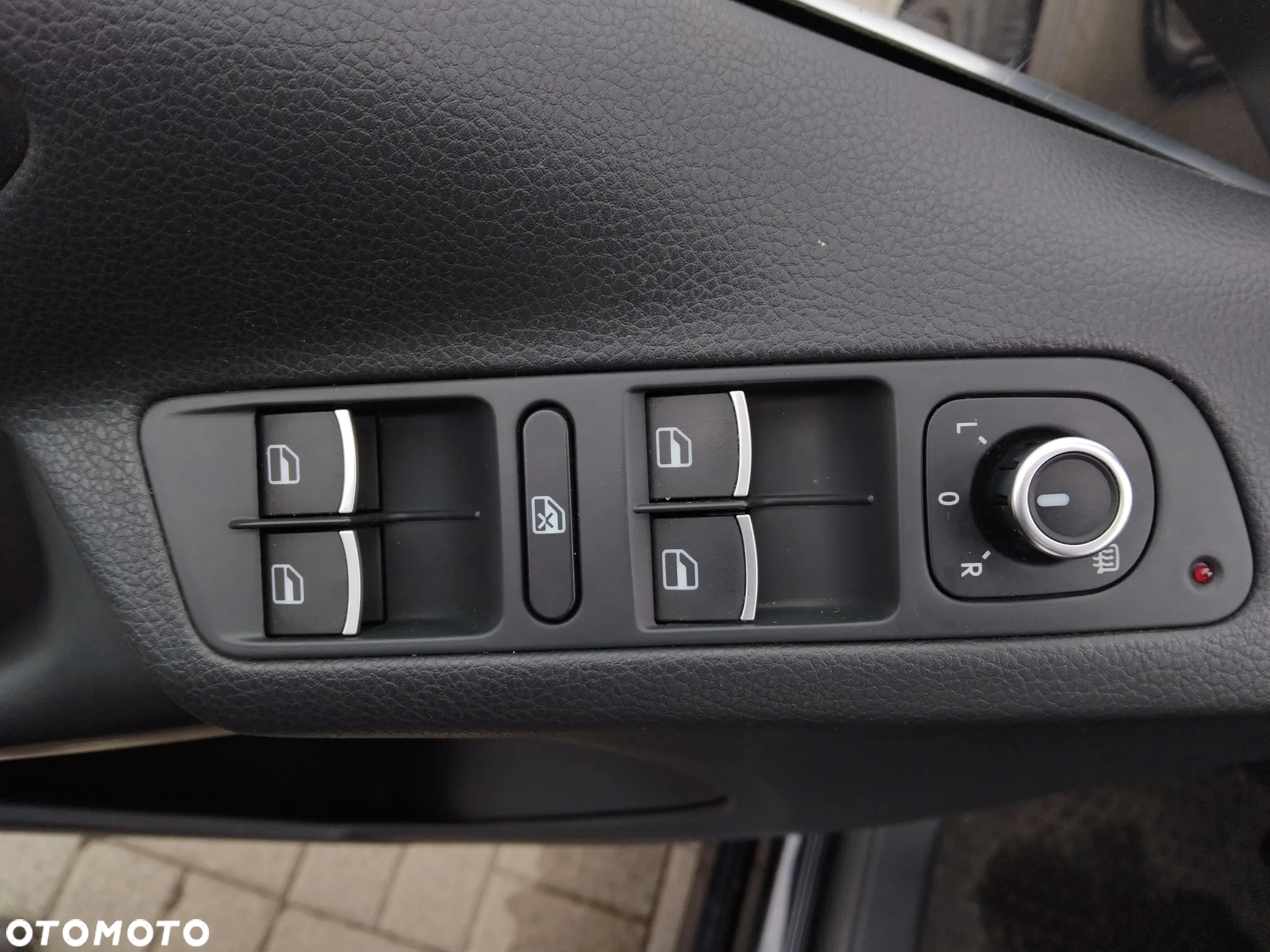 Volkswagen Tiguan 1.4 TSI BlueMotion Technology Team - 12