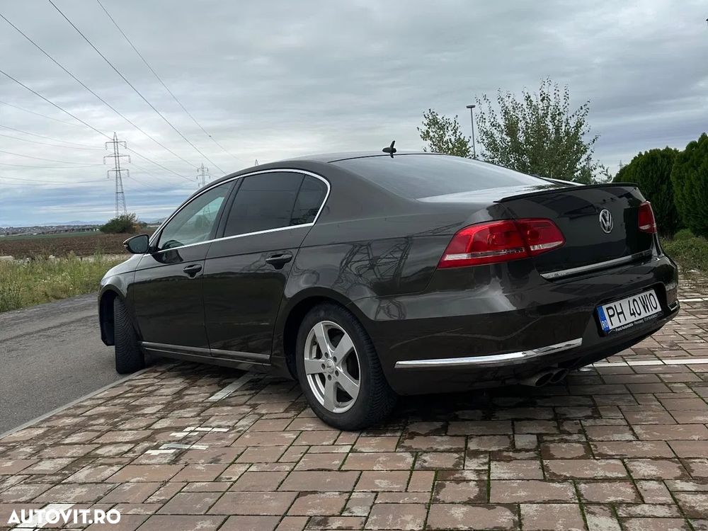 Volkswagen Passat 2.0 TDI BlueMotion Technology DSG Comfortline - 6