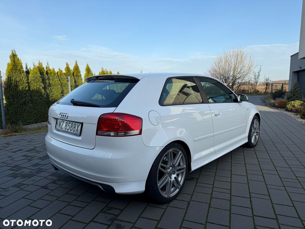 Audi S3 2.0T FSI Quattro - 4