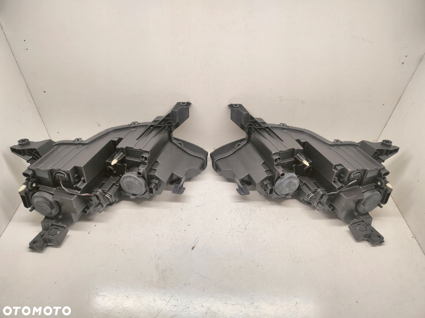 CITROEN DS3 CROSSBACK KOMPLET LAMP PRZÓD 9820840880, 9820840580 - 8