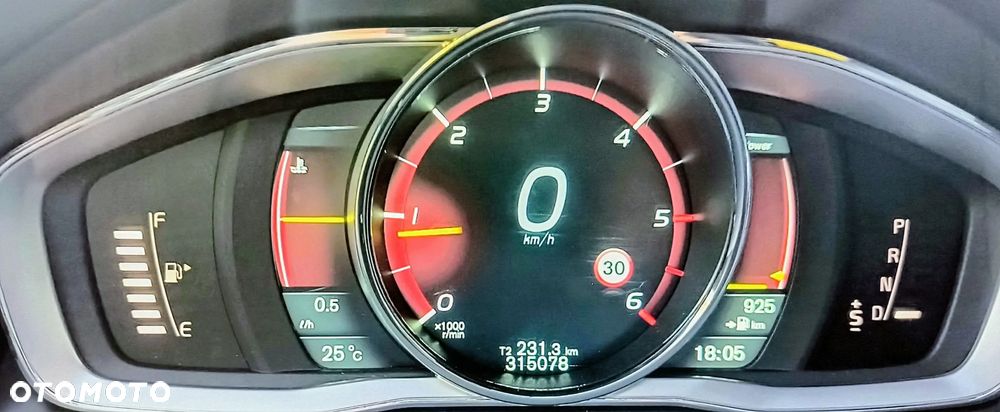 Volvo V70 D4 Geartronic Momentum - 21