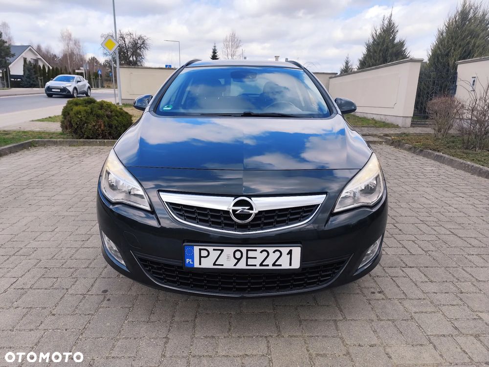 Opel Astra 1.7 CDTI DPF 150 Jahre - 9