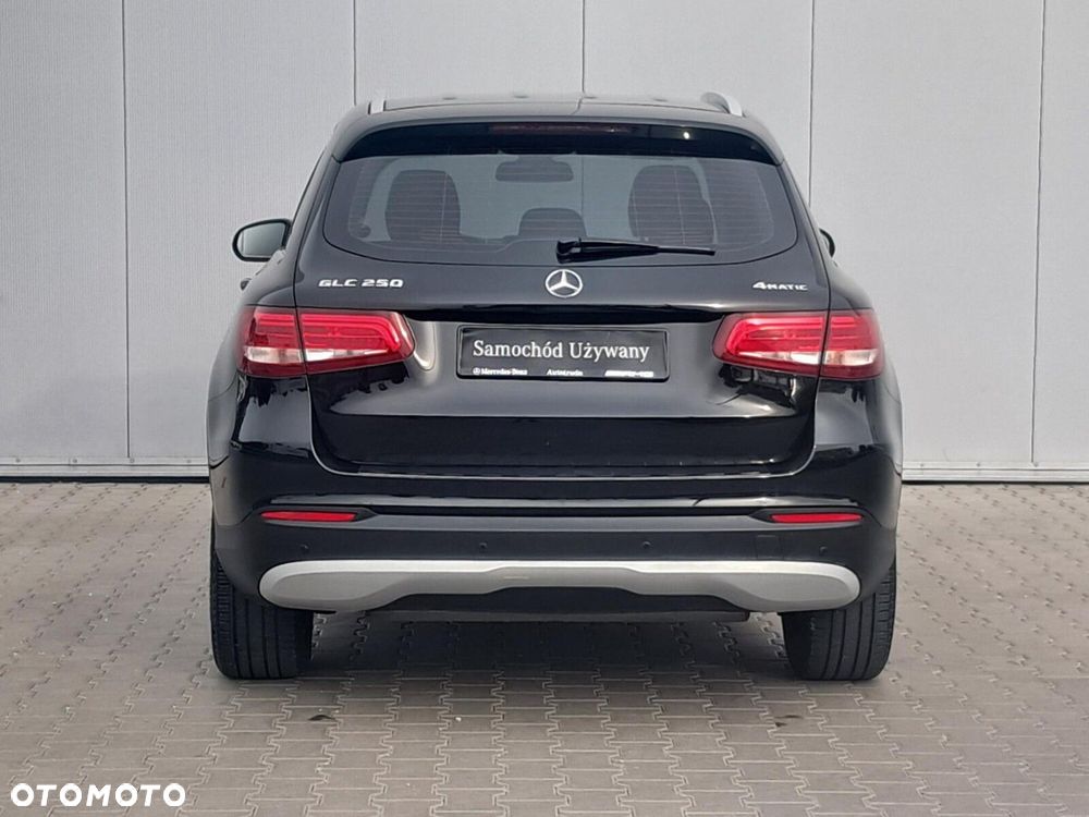 Mercedes-Benz GLC 250 4-Matic - 6