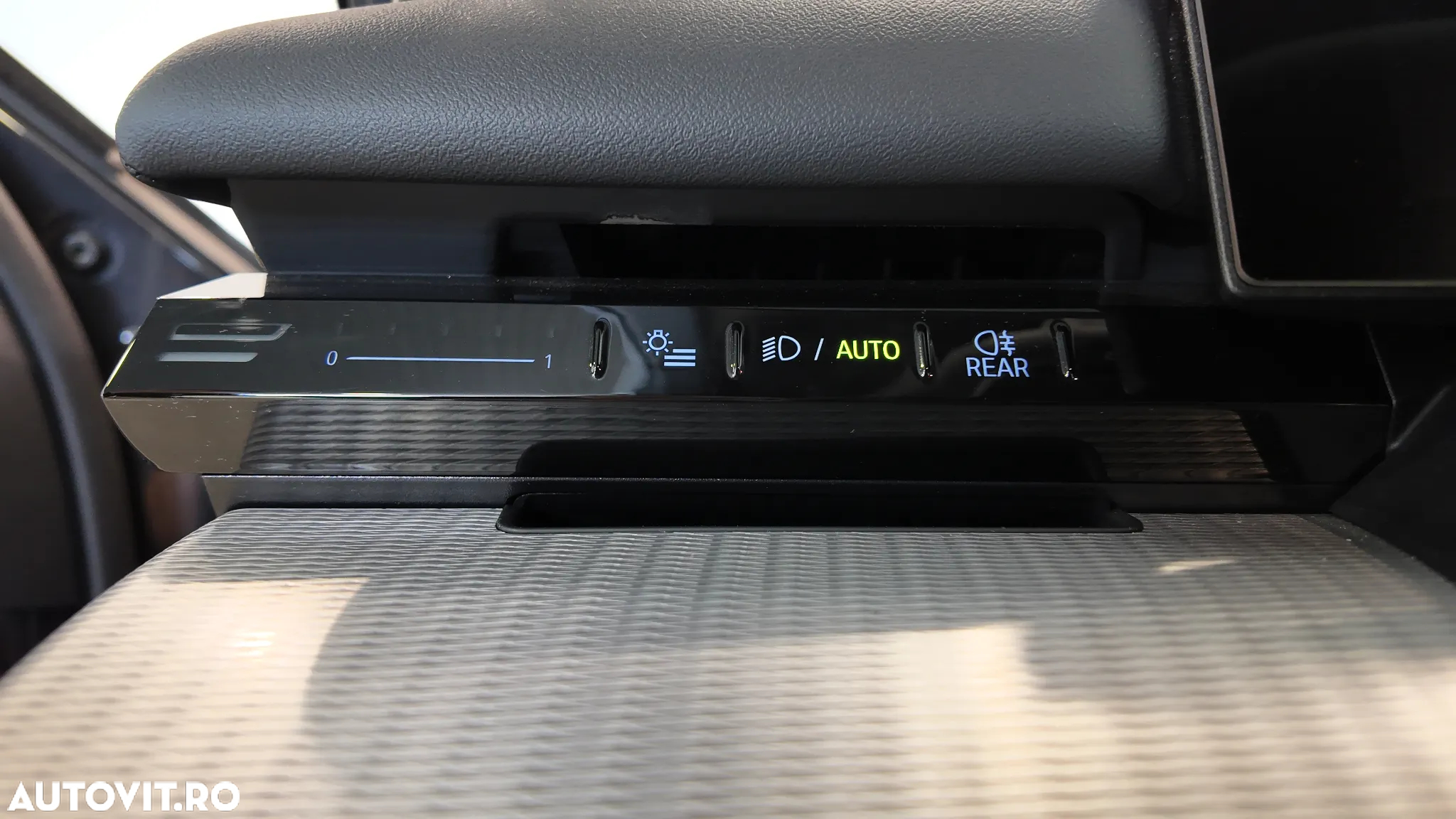 BMW Seria 5 520d xDrive AT MHEV - 23