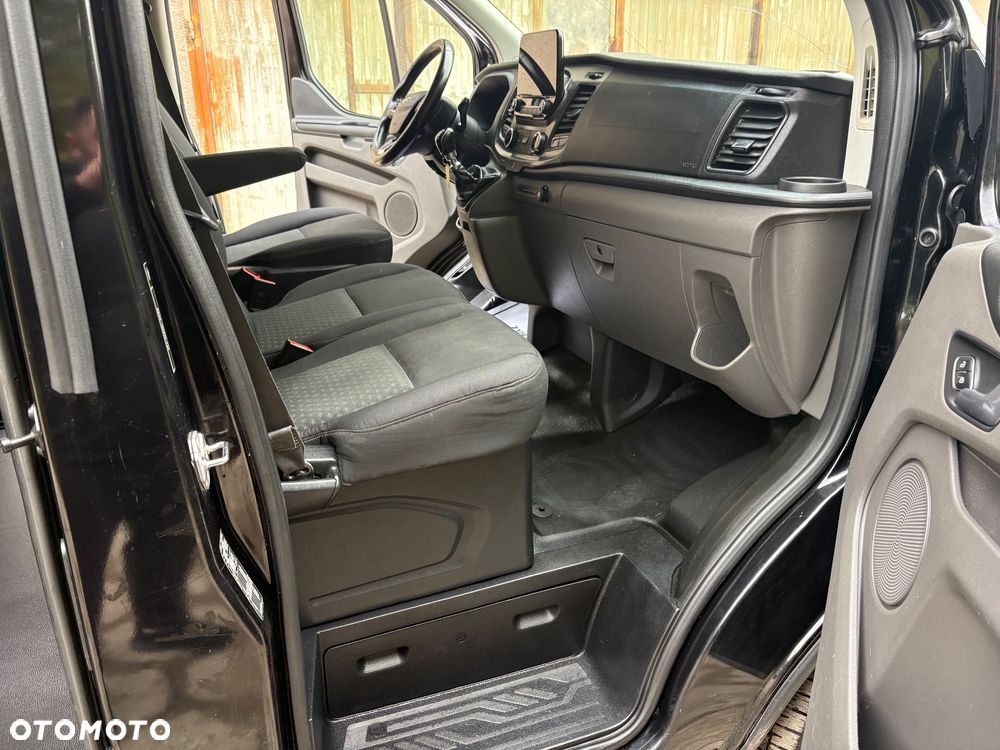 Ford Transit Custom 290 L2H1 Limited - 23