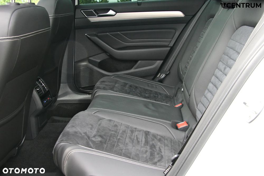 Volkswagen Passat 2.0 TSI 4Mot Highline DSG - 12