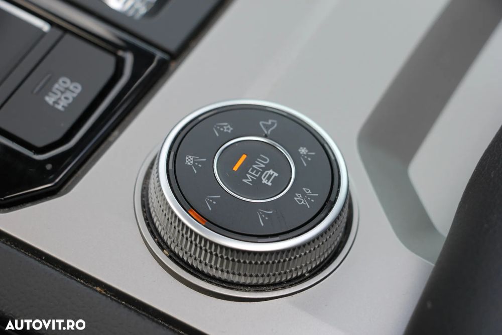 Volkswagen Touareg 3.0 V6 TDI 4Motion DPF Automatik R-Line - 13