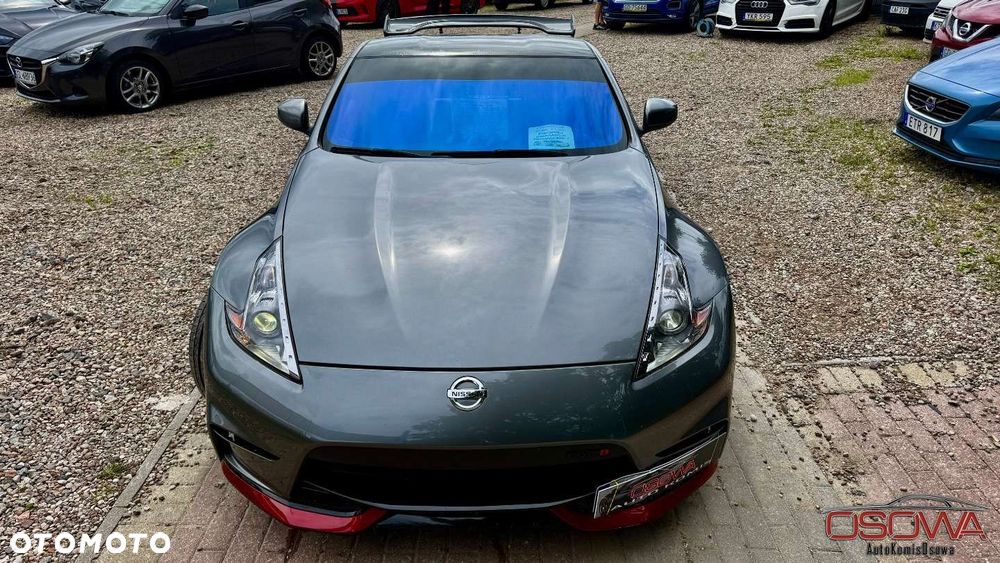 Nissan 370 Z - 11