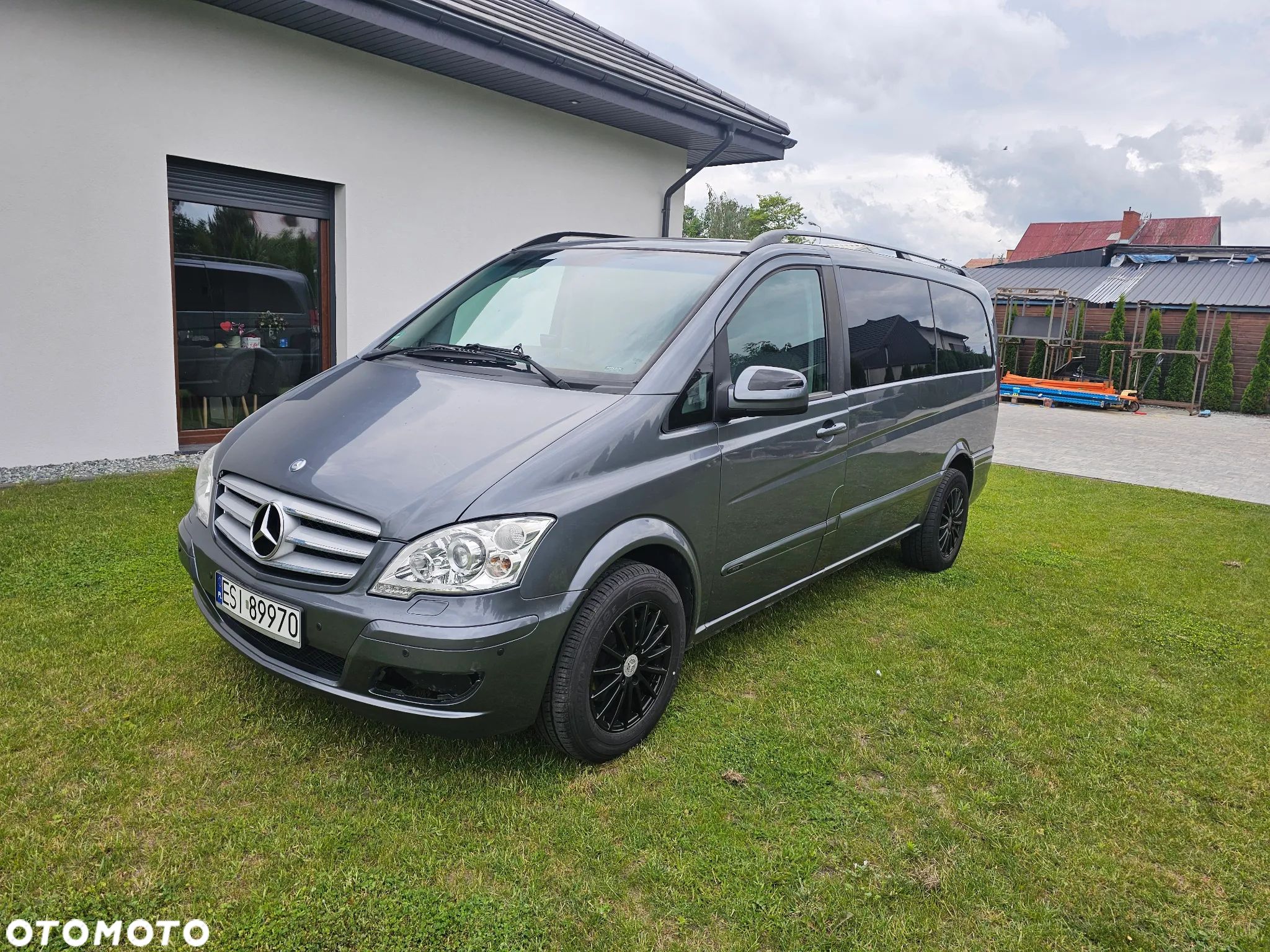 Mercedes-Benz Viano - 1