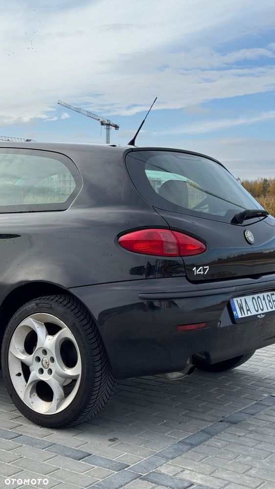 Alfa Romeo 147 - 11