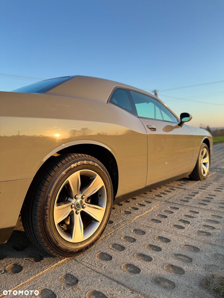 Dodge Challenger 3.6 SXT - 5