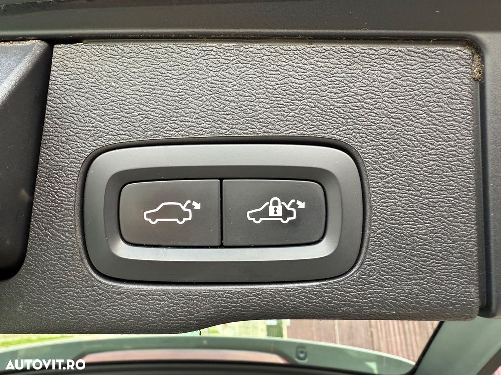 Volvo XC 60 B4 D AWD Core - 18