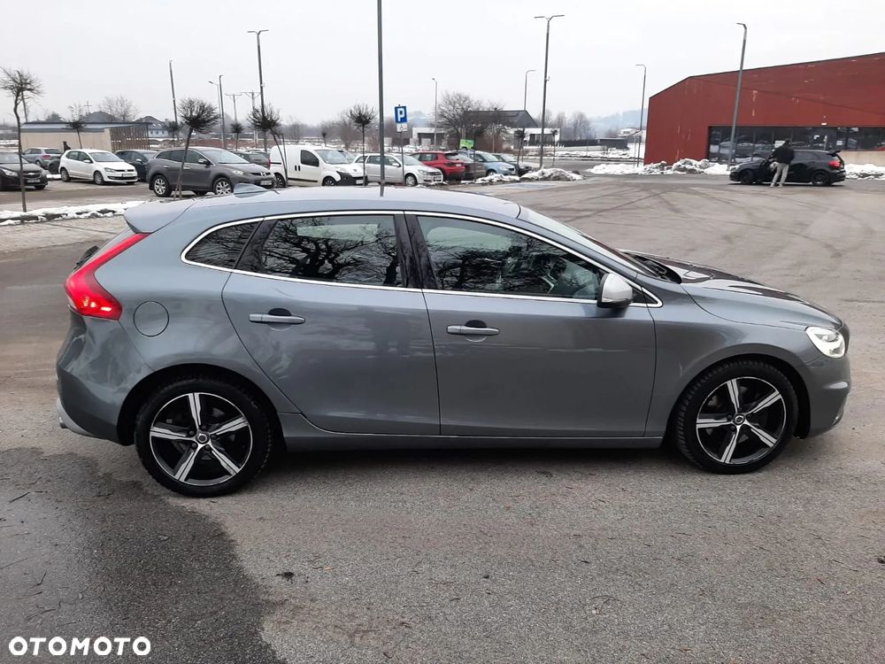 Volvo V40 D3 Geartronic RDesign - 10