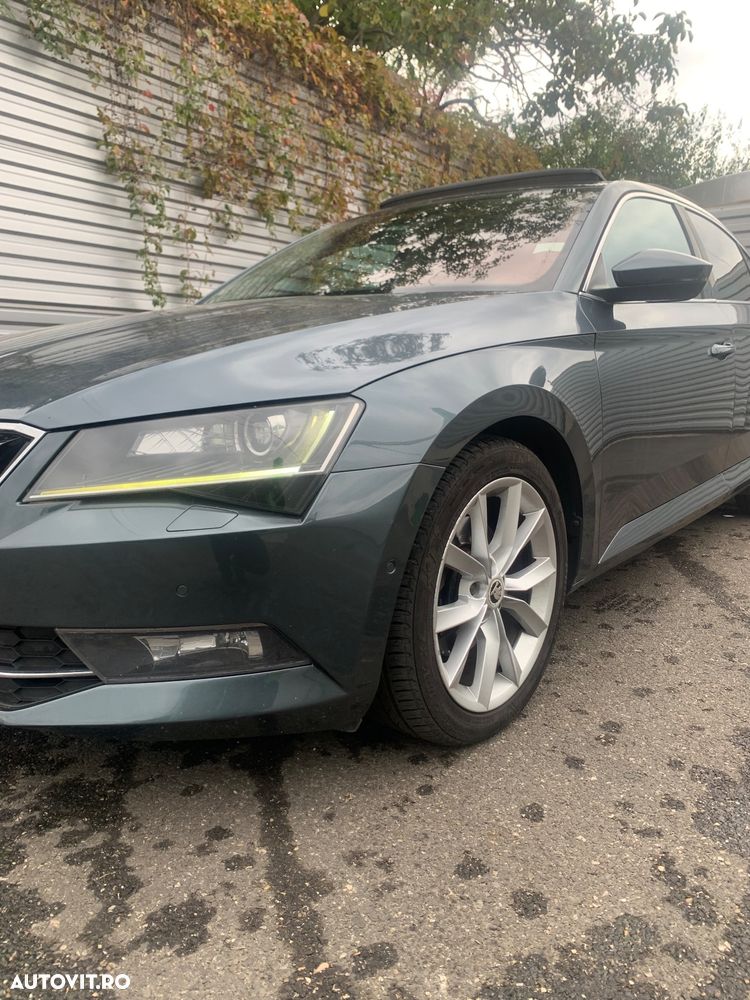 Skoda Superb 2.0 TDI DSG Style - 2