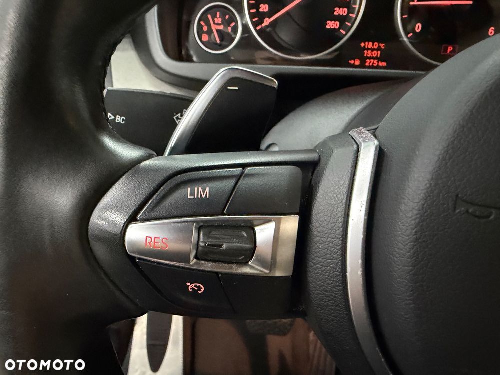 BMW X5 xDrive25d - 28