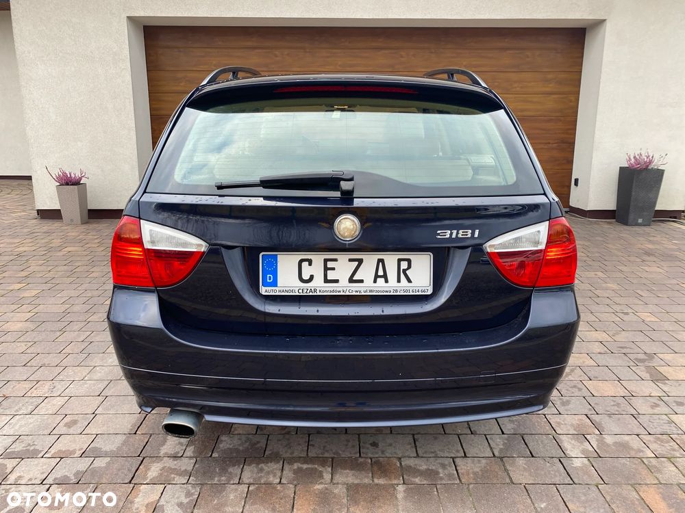 BMW Seria 3 318i Edition Exclusive - 12