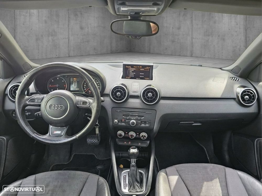 Audi A1 Sportback 1.6 TDi S-line S tronic - 7