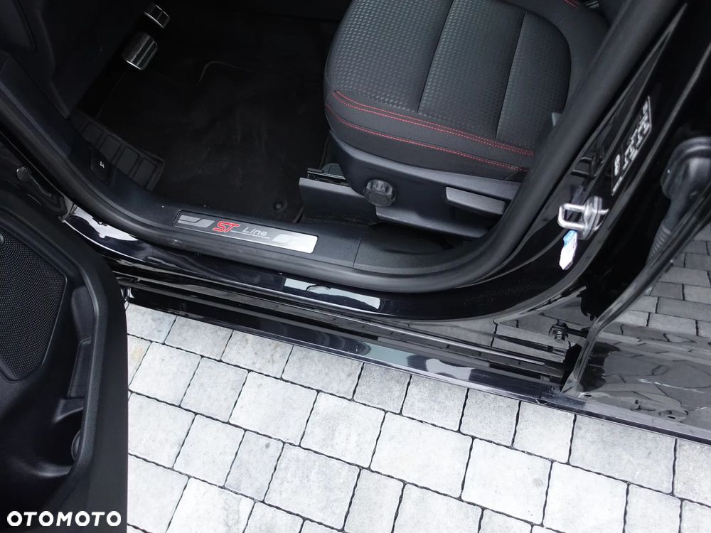 Ford Kuga 2.0 EcoBlue 4x4 ST-LINE - 12