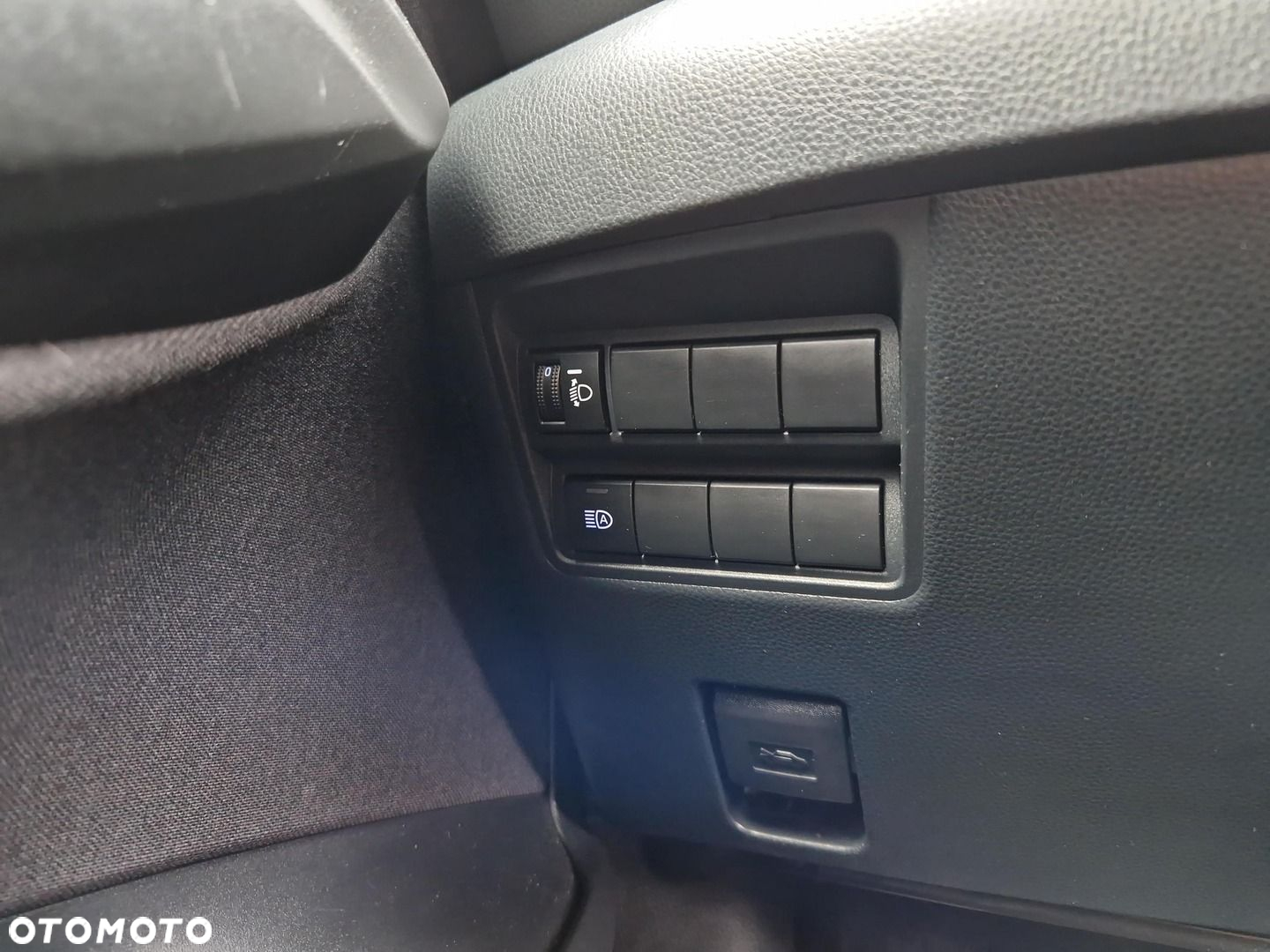 Toyota Yaris - 24
