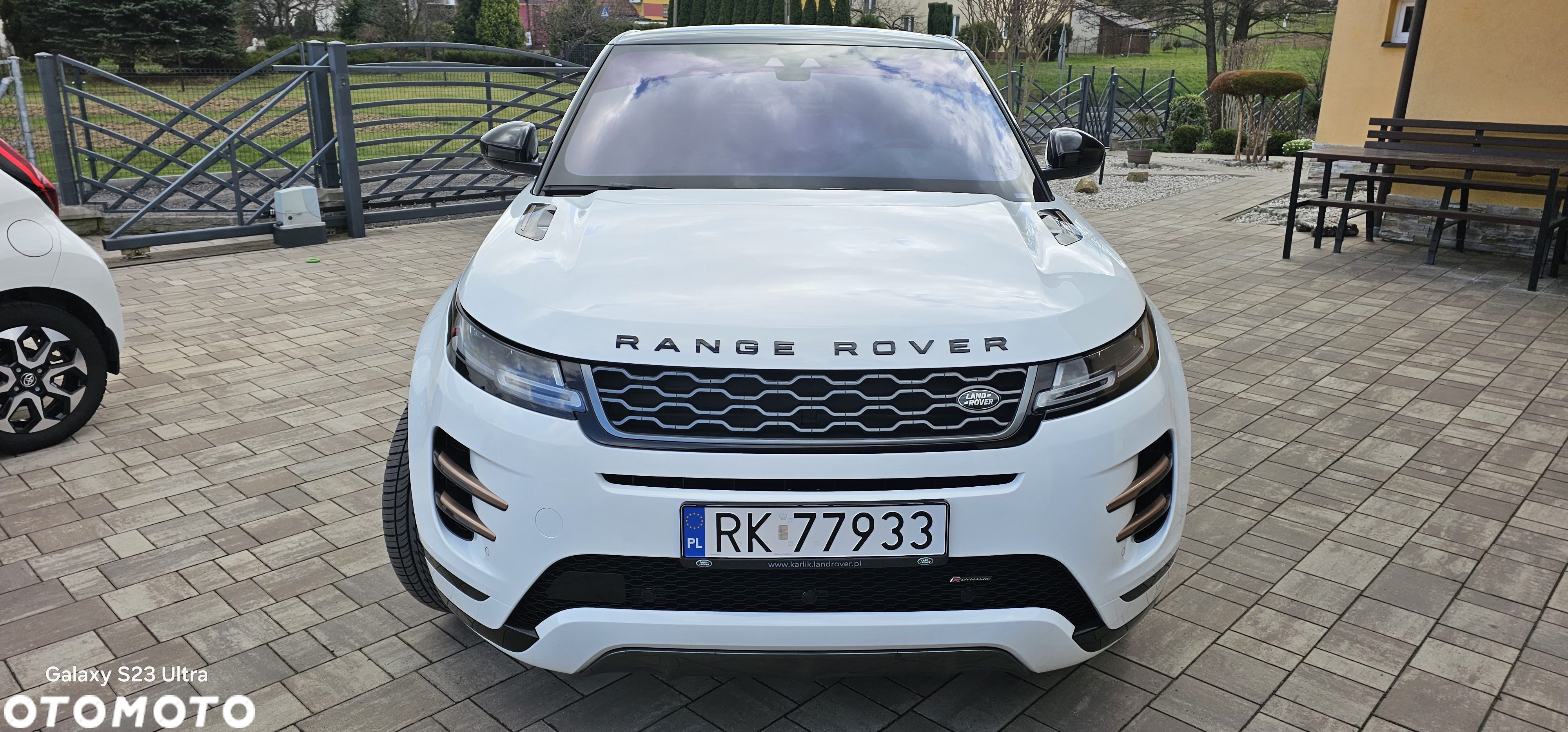 Land Rover Range Rover Evoque P300 R-Dynamic - 13