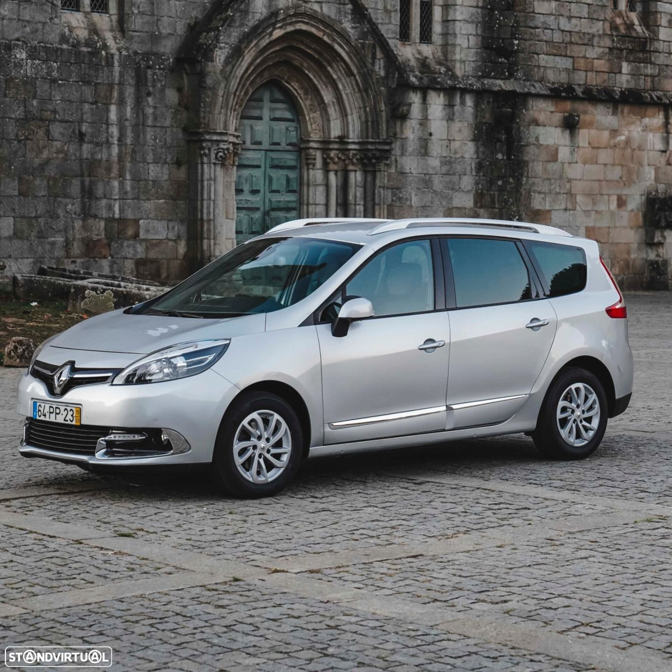 Renault Grand Scénic - 29