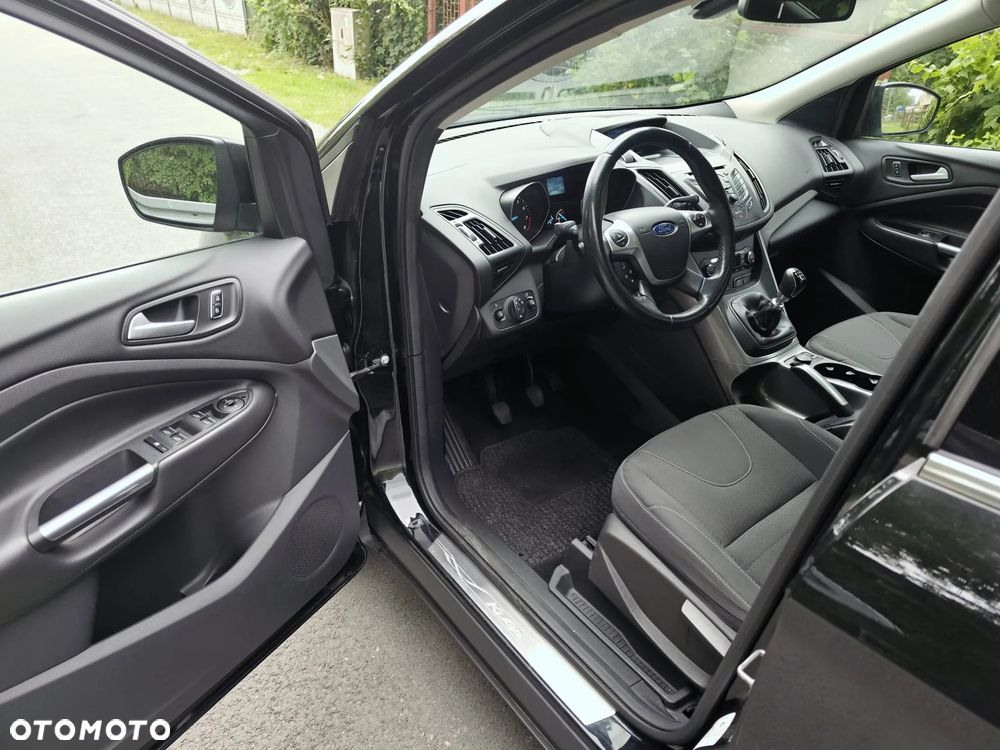 Ford Kuga - 8