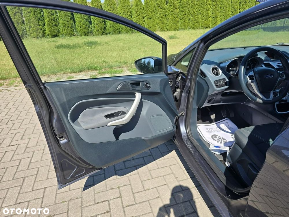Ford Fiesta - 13